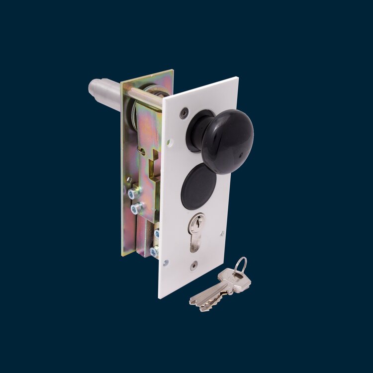 Locking device 2, mounted at the barrier stand    